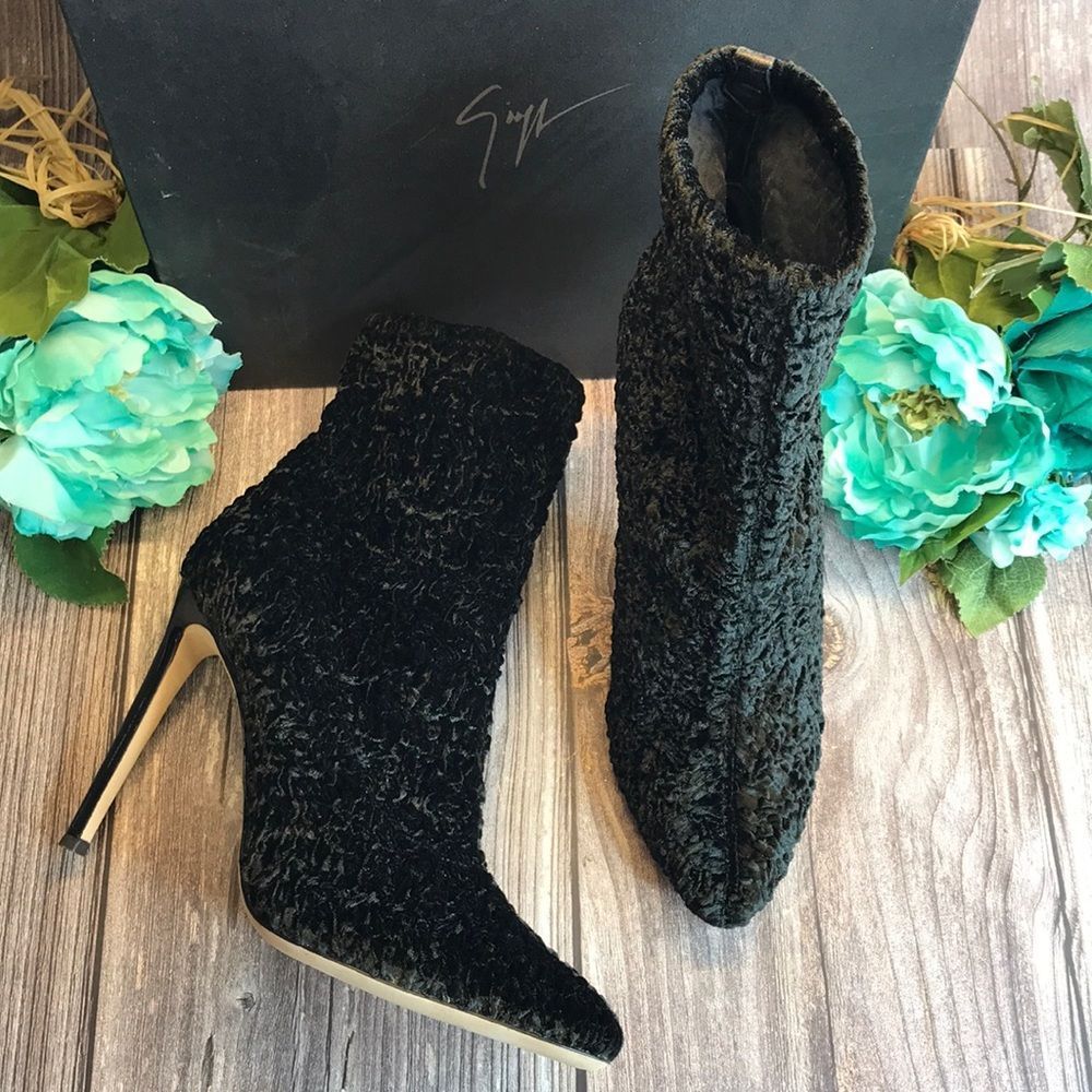 Giuseppe Zanotti Black Textured Stretch Velvet Booties 9.5B